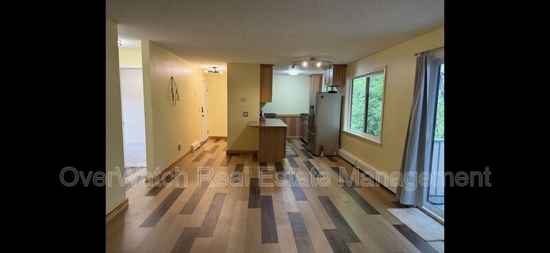 3031 LOIS DR