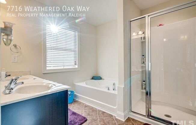 7716 Weathered Oak Way