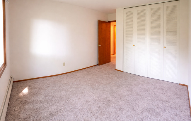 2 beds, 1.5 baths, 950 sqft, $1,174