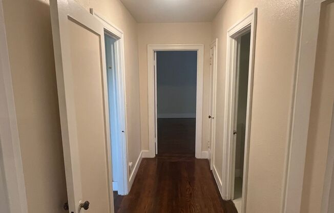 2 beds, 1 bath, $1,995