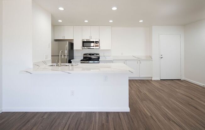 1 bed, 1 bath, 641 sqft, $2,595, Unit 209
