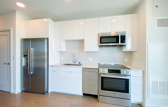 Studio, 1 bath, 523 sqft, $2,900, Unit 308