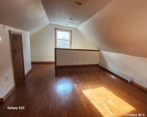 3 beds, 2 baths, $3,500