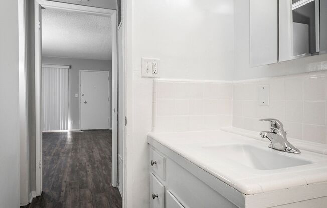 1 bed, 1 bath, 615 sqft, $2,050