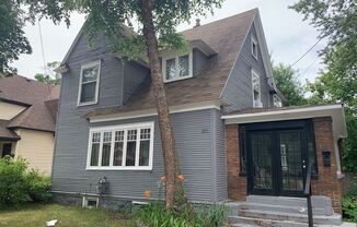 811 Kalamazoo Ave SE