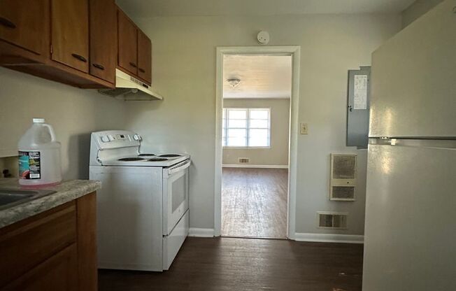 2 beds, 1 bath, $1,150