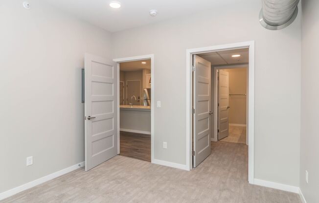 3 beds, 2 baths, 1,268 sqft, $2,265, Unit 518