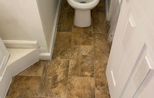 2 beds, 1 bath, 675 sqft, $725, Unit 441 Winfield-Unit 01