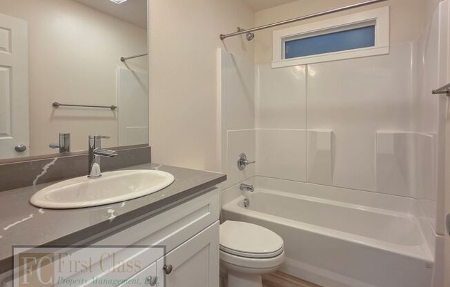 2 beds, 1 bath, 672 sqft, $1,395, Unit 10 / K638
