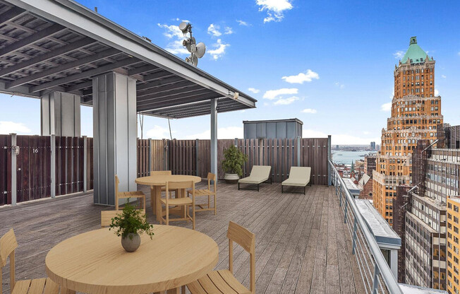 1 bed, 1 bath, 747 sqft, $5,500, Unit 8R