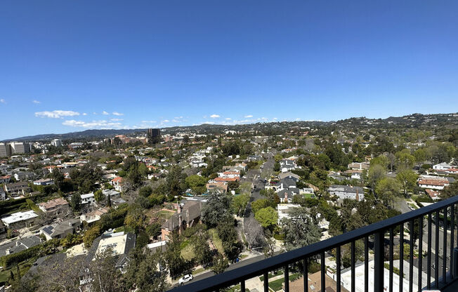 2 beds, 2 baths, 1,182 sqft, $5,750, Unit 1911