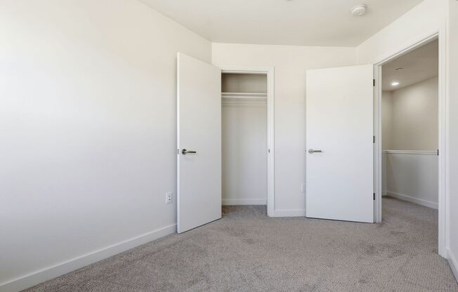 2 beds, 1.5 baths, 901 sqft, $3,695, Unit 14