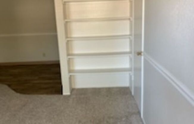 2 beds, 2 baths, 925 sqft, $1,595, Unit 7475 Stockton Blvd #59