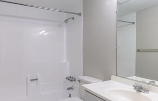 2 beds, 1.5 baths, 900 sqft, $1,140, Unit 410V