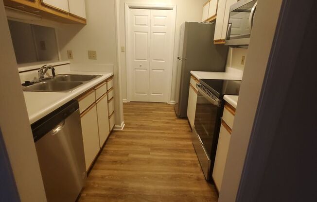 3 beds, 2 baths, $1,200