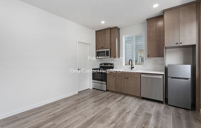 1 bed, 1 bath, $1,499, Unit # B