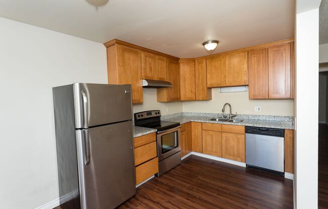 2 beds, 1 bath, 800 sqft, $1,595, Unit Unit 6