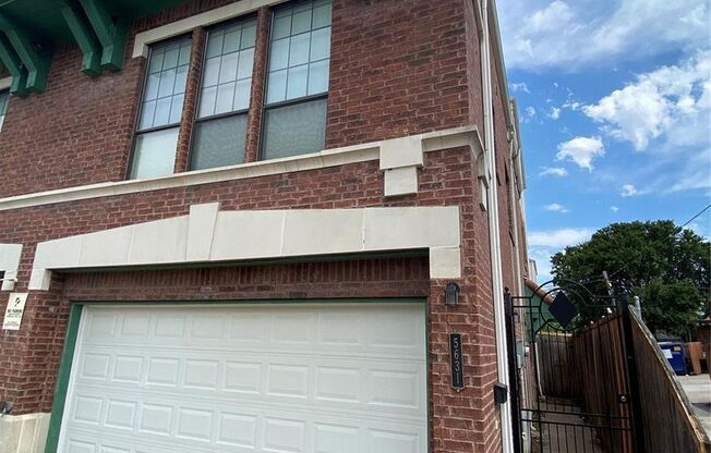 Contemporary M Street Duplex with 3rd Floor Patio