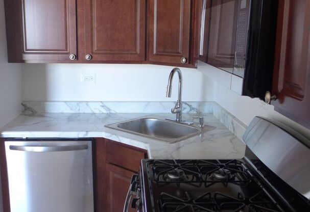1 bed, 1 bath, 775 sqft, $1,625, Unit 48123B