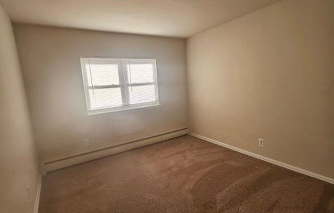 1 bed, 1 bath, 550 sqft, $1,250, Unit B307