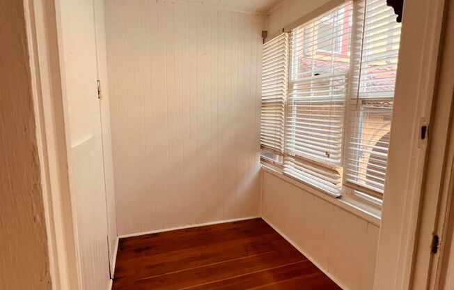 Studio, 1 bath, 535 sqft, $1,379, Unit 012