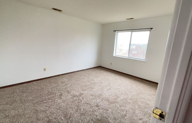 2771 Queen City Ave