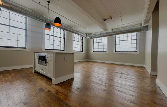 1 bed, 1 bath, 789 sqft, $1,850, Unit UNIT 416