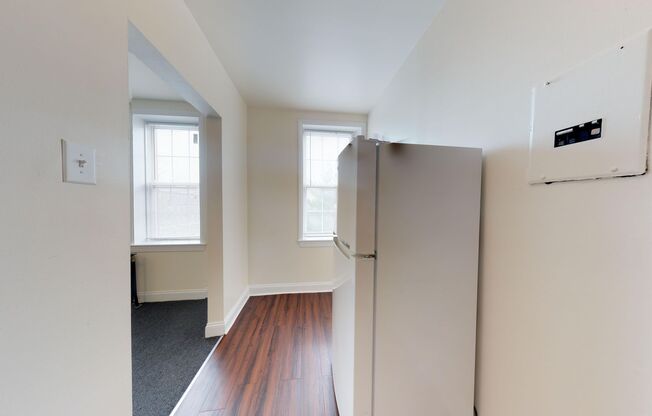 Studio, 1 bath, 271 sqft, $890, Unit 206