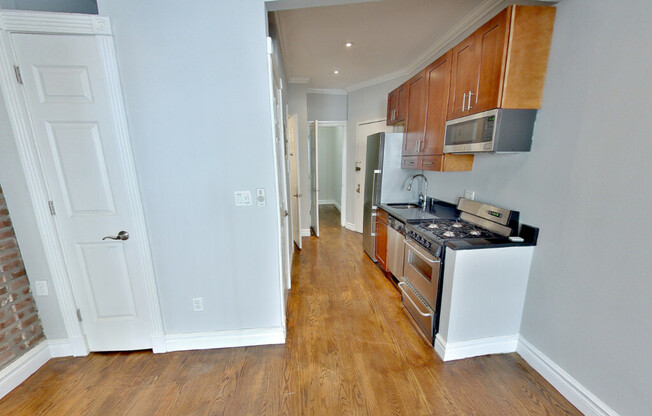 53 LEROY ST