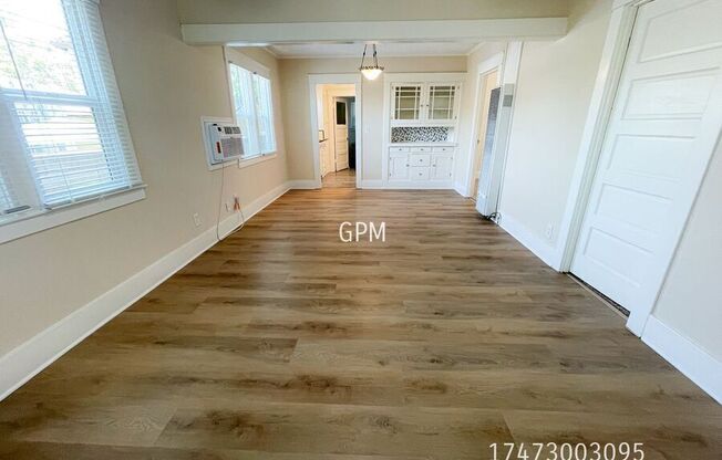 383 N WILSON AVE