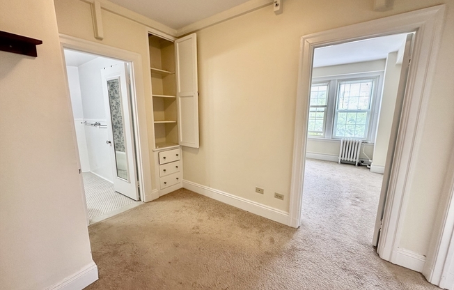 1401 Beacon St.