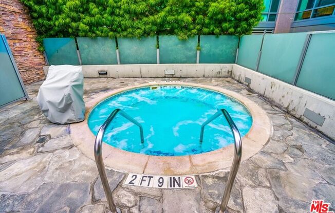 1 bed, 1 bath, 950 sqft, $3,150, Unit 1111