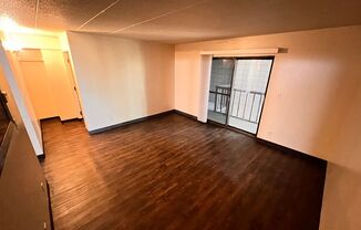 2 beds, 1 bath, 802 sqft, $875, Unit 27