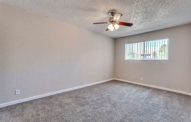 2 beds, 1.5 baths, 886 sqft, $1,350, Unit 26