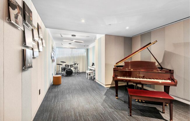 250 W 96 ST