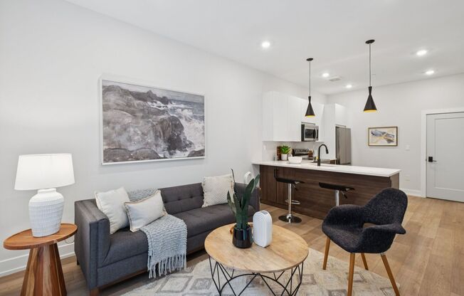 1 bed, 1 bath, 574 sqft, $1,525, Unit Unit 414