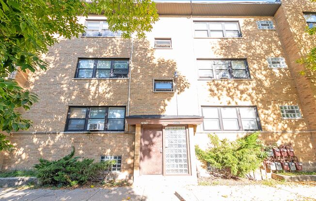 7770-78  S South Shore Drive Chicago, IL 60649