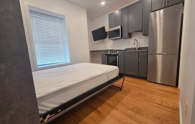 Studio, 1 bath, $1,595, Unit 204
