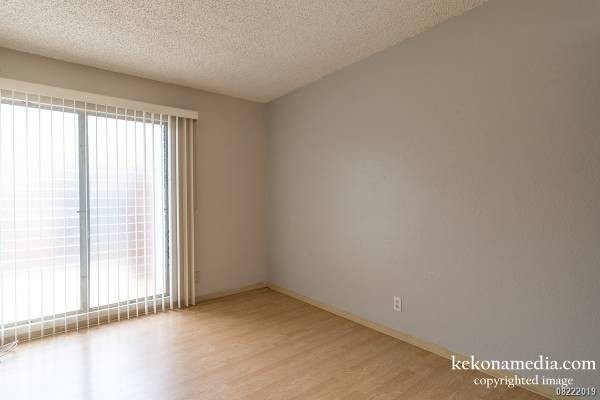 3 beds, 1.5 baths, $2,700, Unit Unit 141