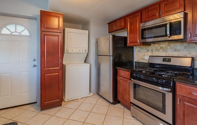 5726 N MOZART