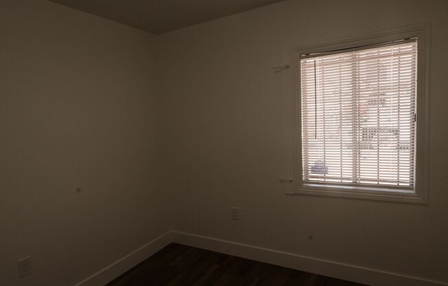 3 beds, 1 bath, $1,200