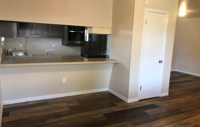 2815 43 ST