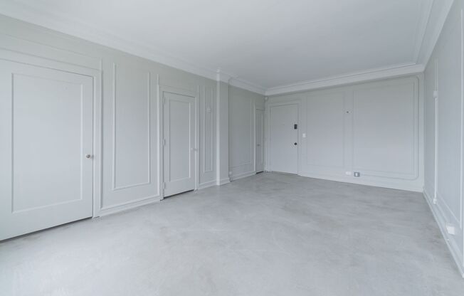 Studio, 1 bath, 500 sqft, $943, Unit 906