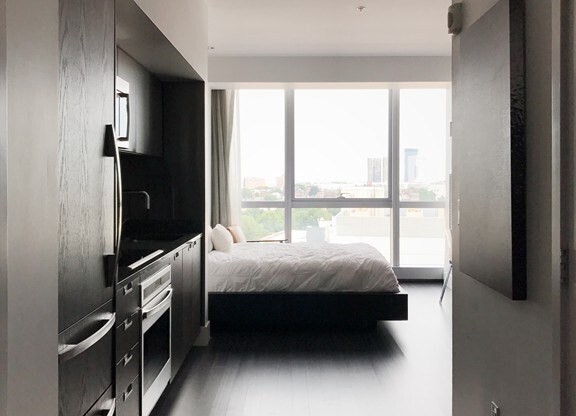 Studio, 1 bath, 427 sqft, $3,200, Unit 18D