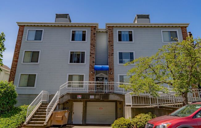 Willow Bay Apartments