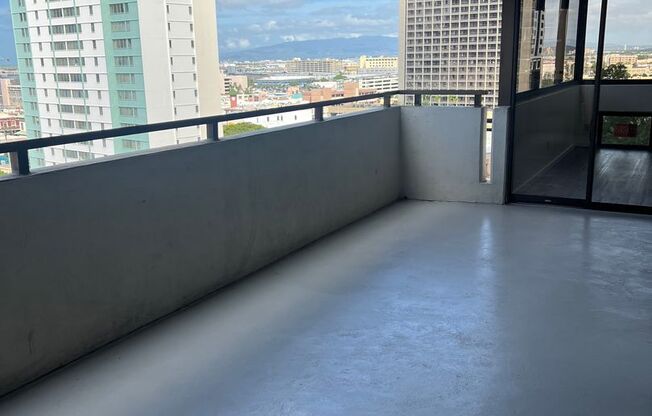 3 beds, 2 baths, $3,400, Unit # 1102