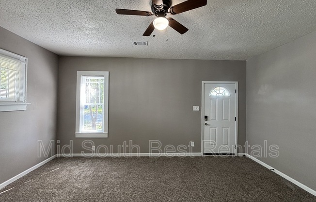 1101 PARKER ST