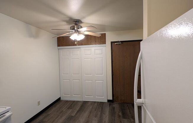 2 beds, 1 bath, 970 sqft, $1,199, Unit FB   3134