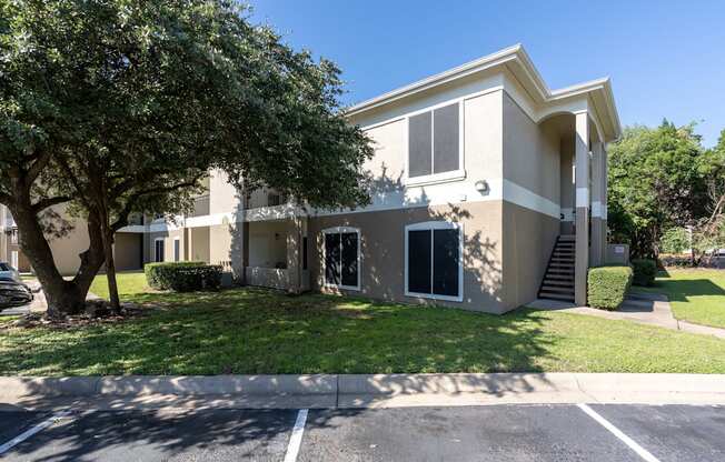 Apartment Exterior at Northland at the Arboretum, Austin, TX, 78759