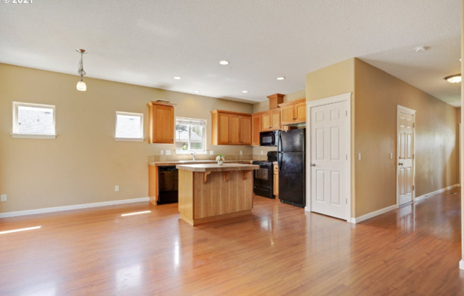 4734 SW 184th Ave.